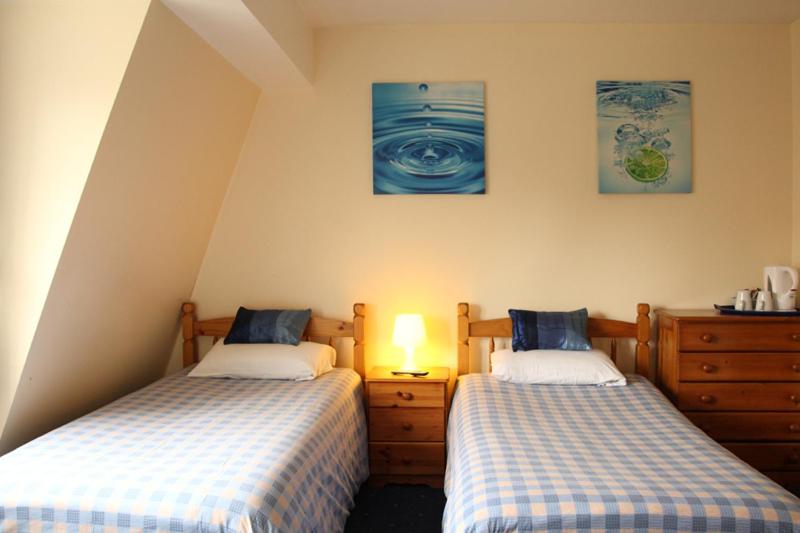 Whitehouse Guestrooms - Housity