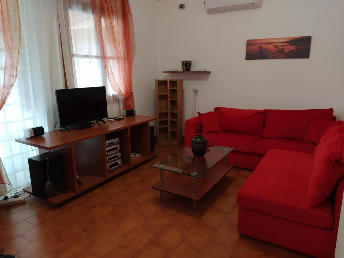 FAMILY HOUSE NEAR THE BEACH DREPANO-NAFPLIo - Housity