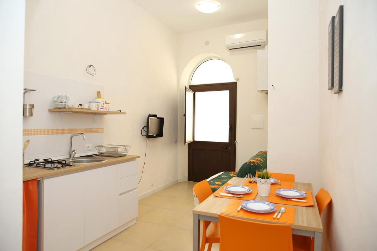 M&R Casa Vacanze Via Alberto Mario - Housity