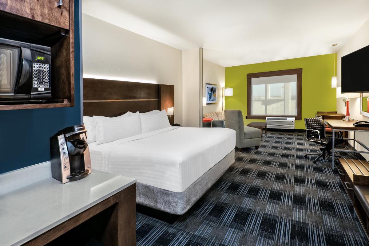 Holiday Inn Express & Suites Austin - Round Rock Area by IHG - Housity