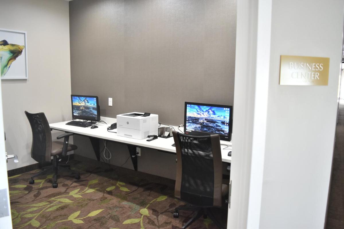 Candlewood Suites Independence, an IHG Hotel - Housity