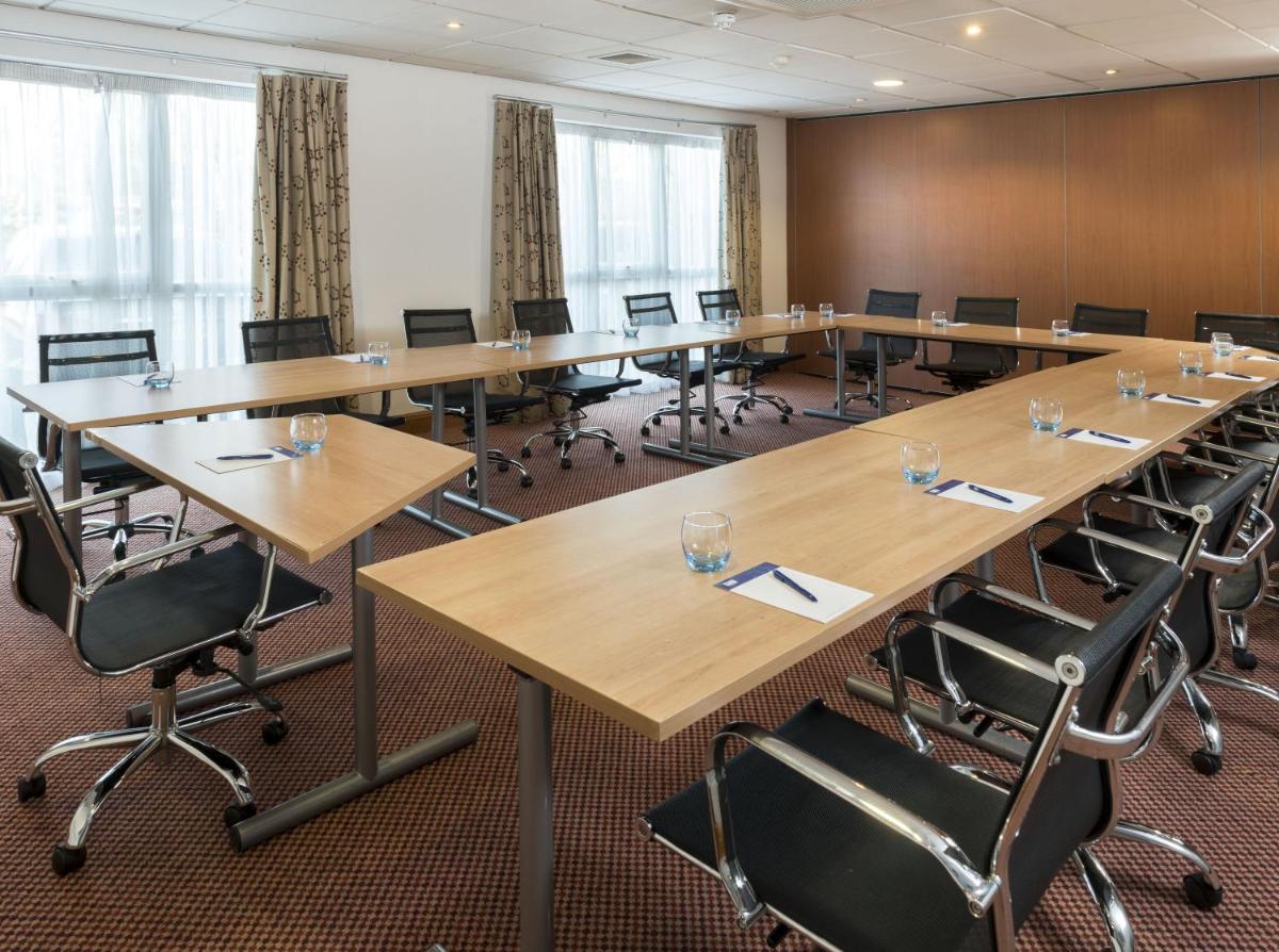 Holiday Inn Express Birmingham Star City by IHG - Hizvo