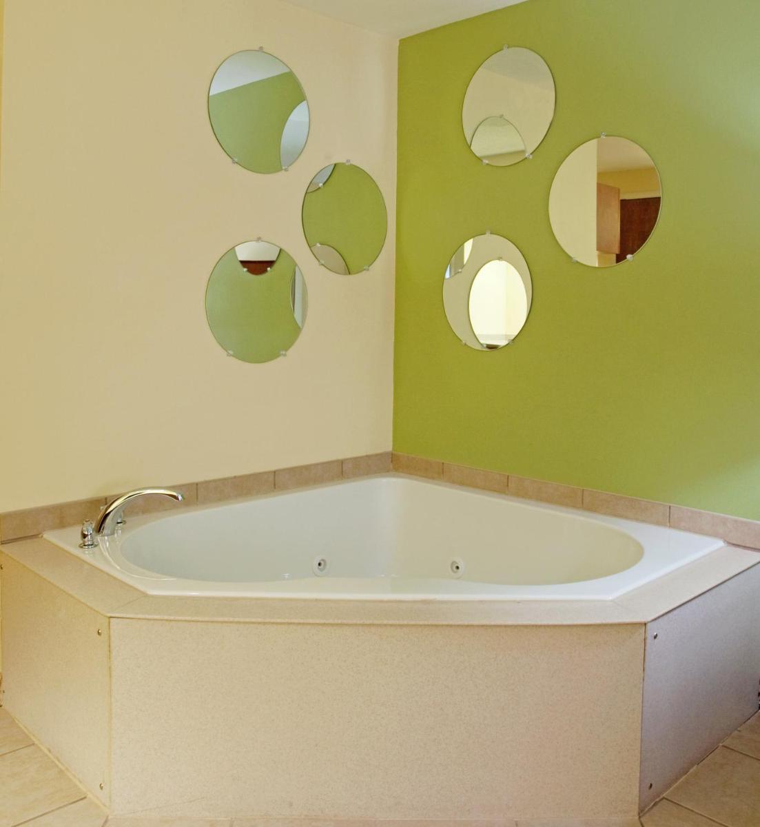 Holiday Inn Express Hotel & Suites Charleston - North by IHG - Housity