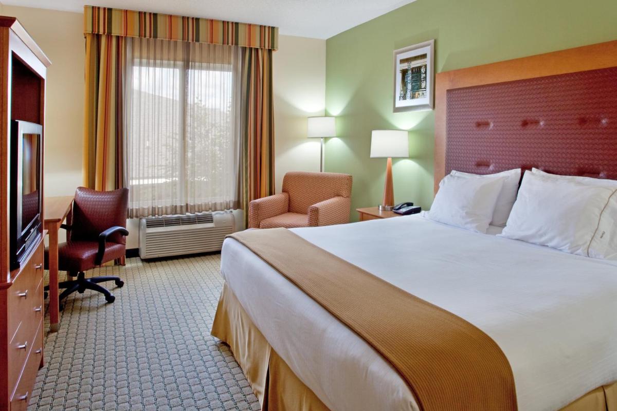 Holiday Inn Express Hotel & Suites Charleston - North by IHG - Housity