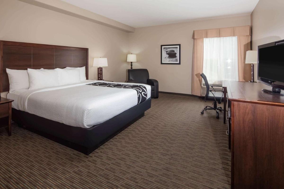 La Quinta by Wyndham Inglewood - Housity