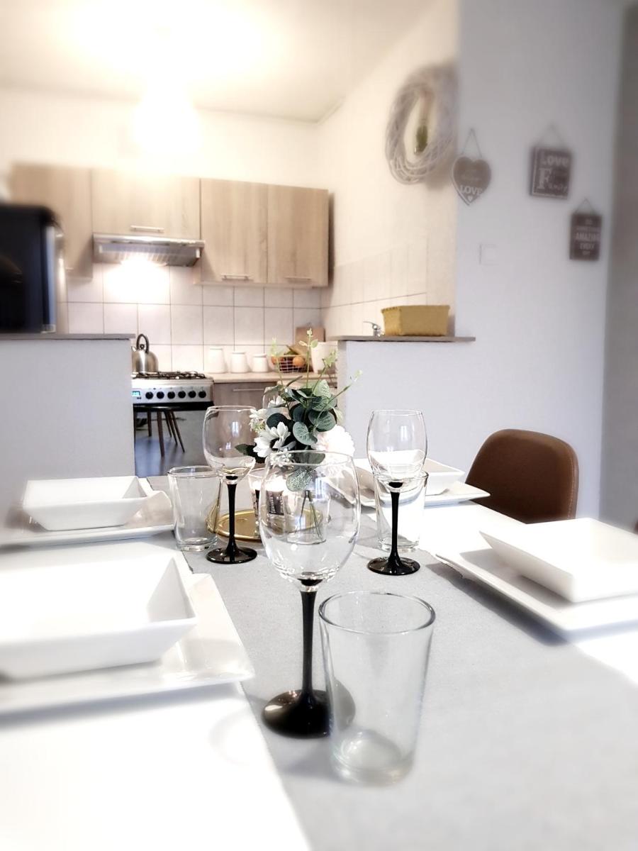 Apartament Wągrowiec, Gabi - Remigiusz Kiszka - Housity