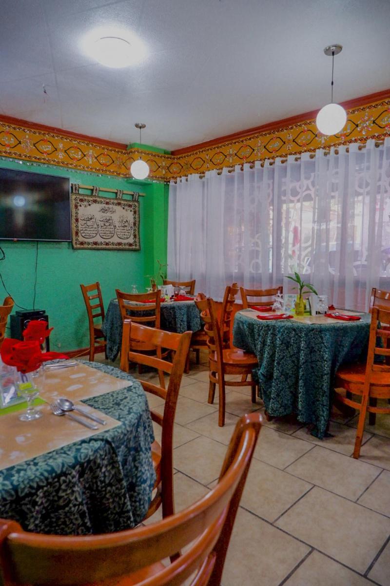 TINHAT Halal حلال Certified Boutique Hotel And Restaurant - Housity