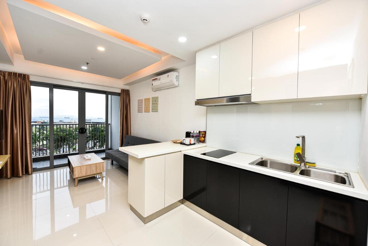 Suitetrails - LOVINA 6-12 at Harbour Bay Residences