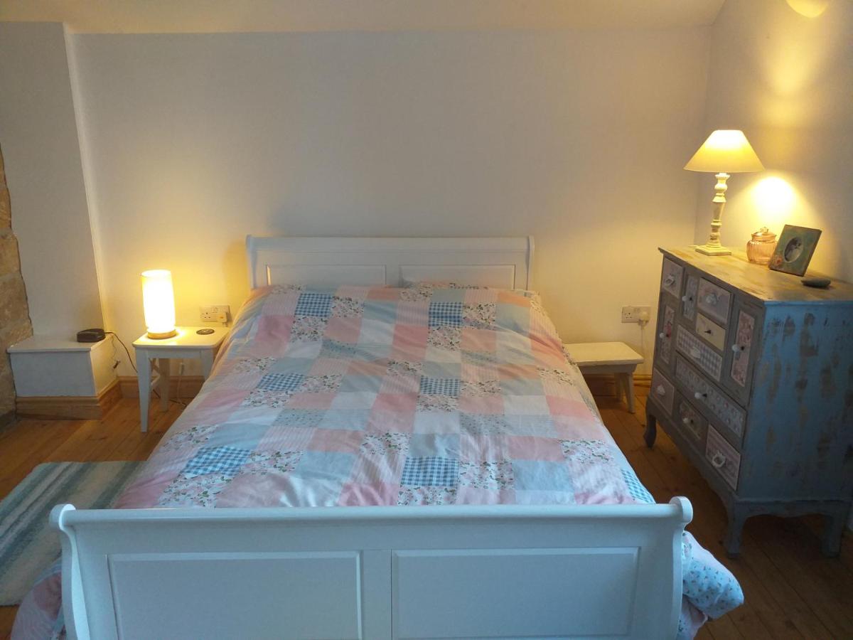 holly cottage - Housity