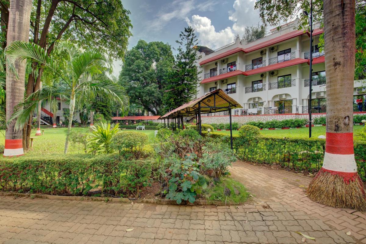 Khanvel Resort - Housity