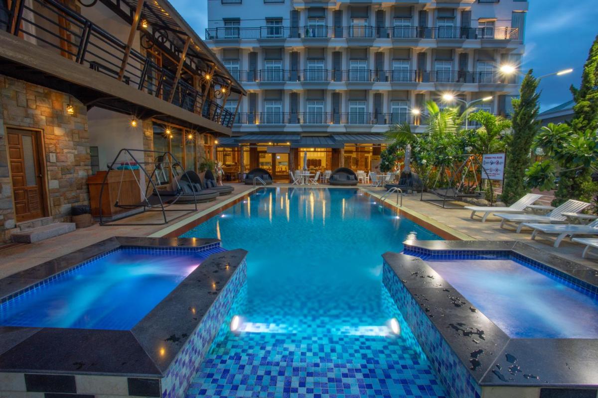 Mandalay Lodge Hotel - Housity