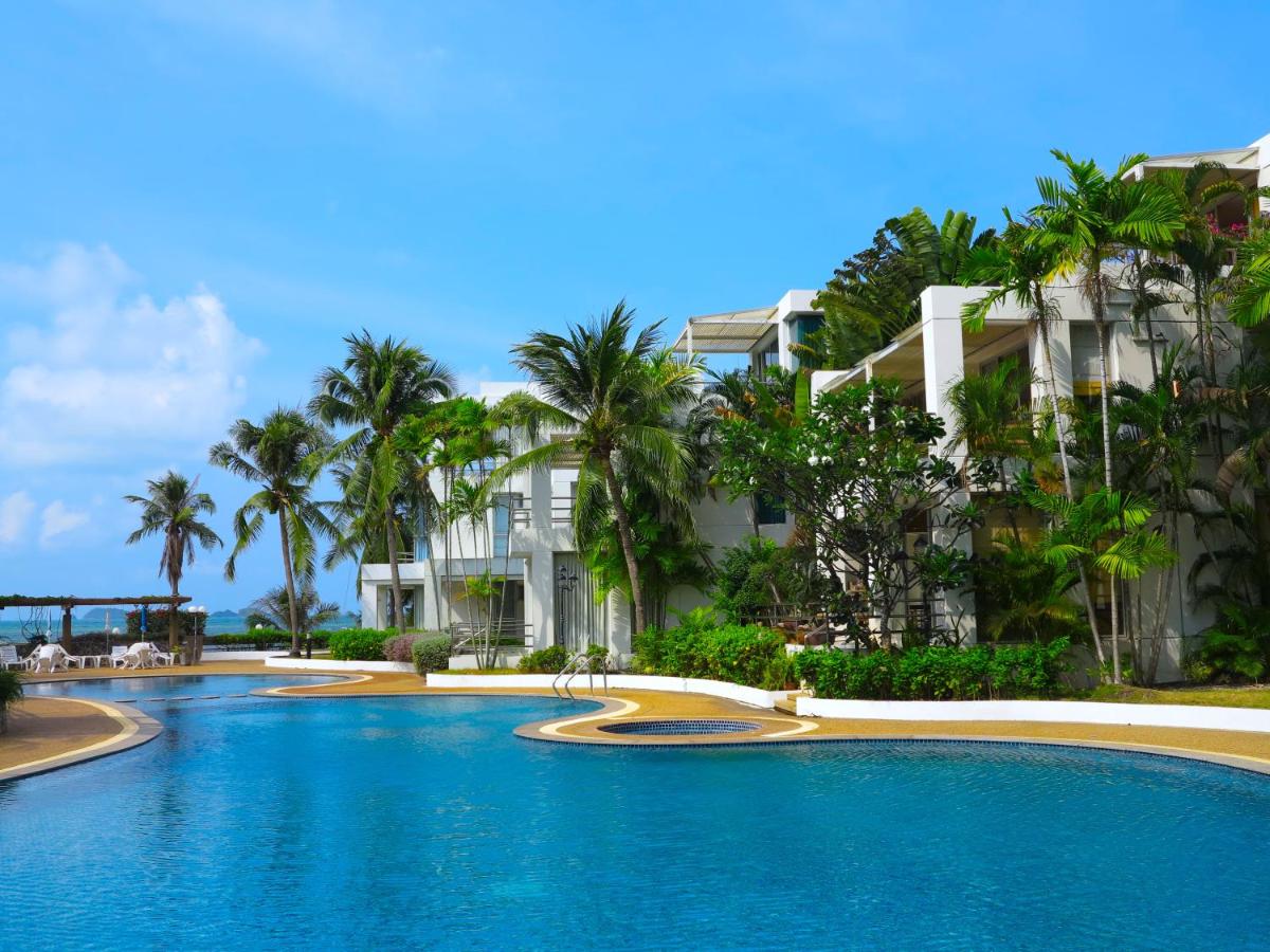 Natural Villas -Front Samet Beach house with Pool - Housity