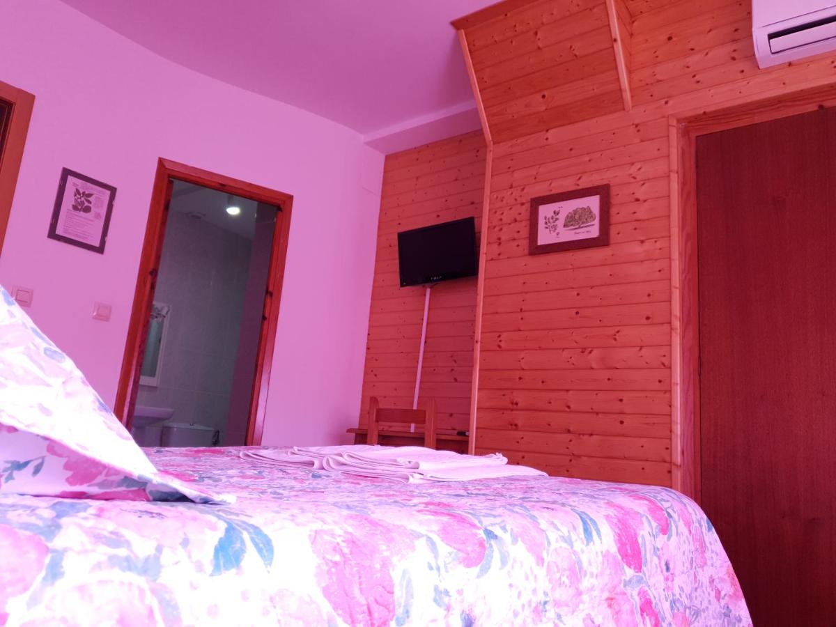 Hostal Río Mundo - Housity