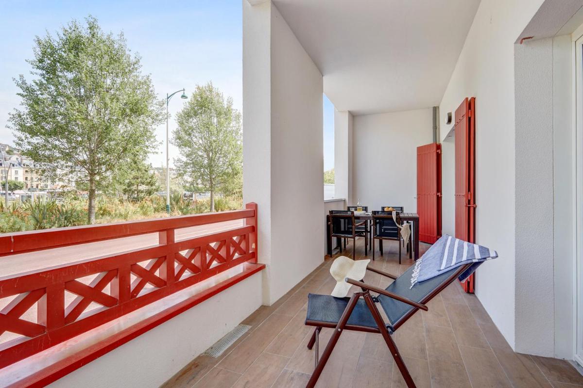Balcon ou terrasse dans l'établissement Résidence Pierre & Vacances Premium Presqu'Ile de la Touques
