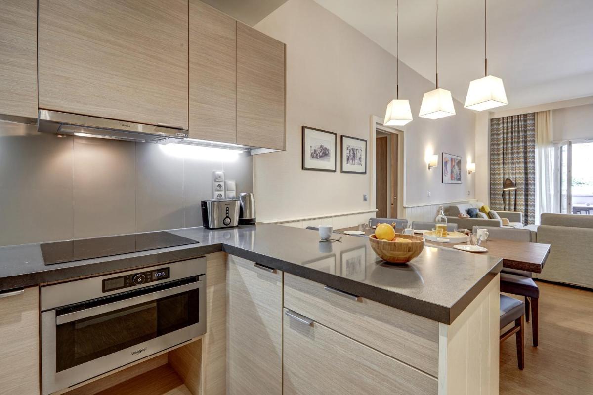 Cuisine ou kitchenette dans l'établissement Résidence Pierre & Vacances Premium Presqu'Ile de la Touques