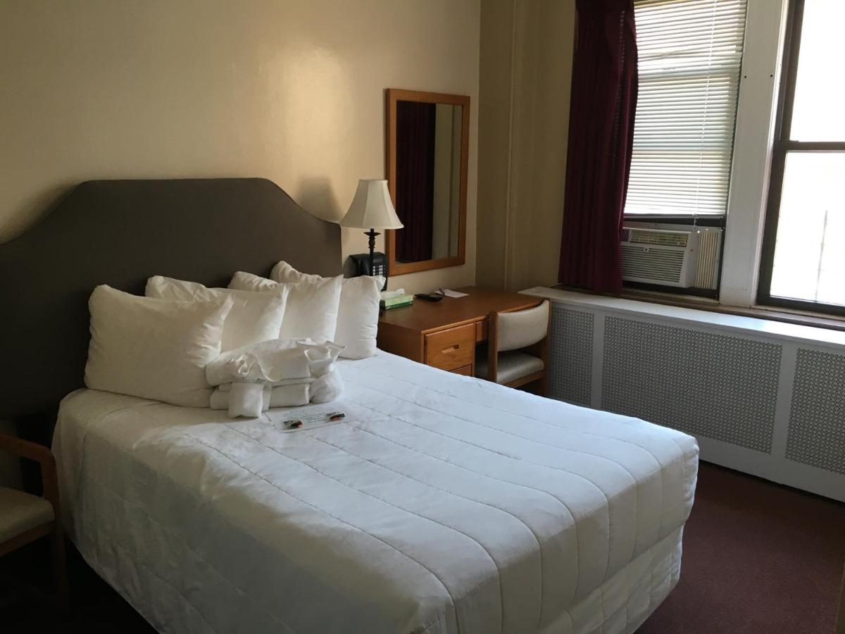 Leo House - Housity