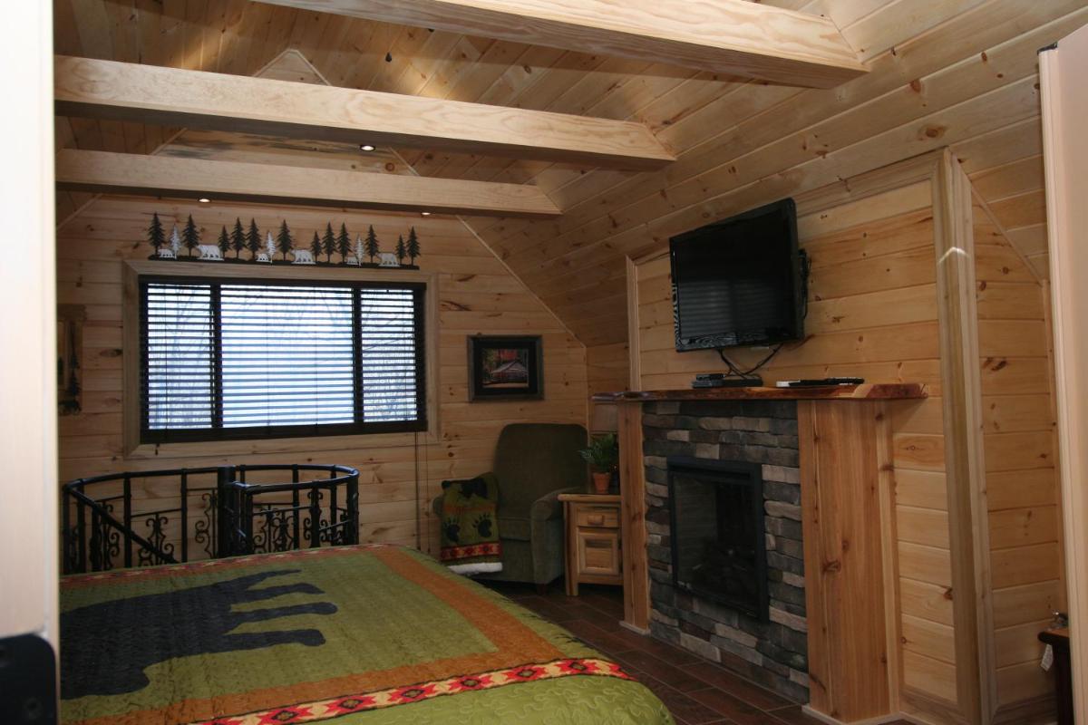 Cupid's Cabin - Housity