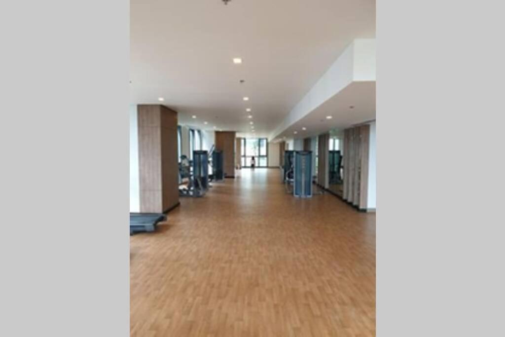 One Eastwood Avenue Tower 2 - Housity