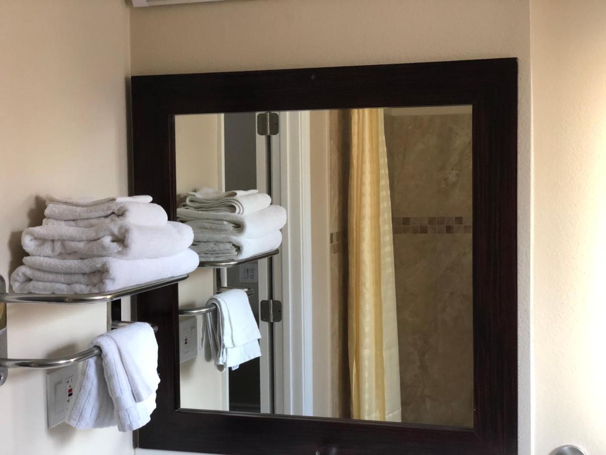 American Inn - Housity