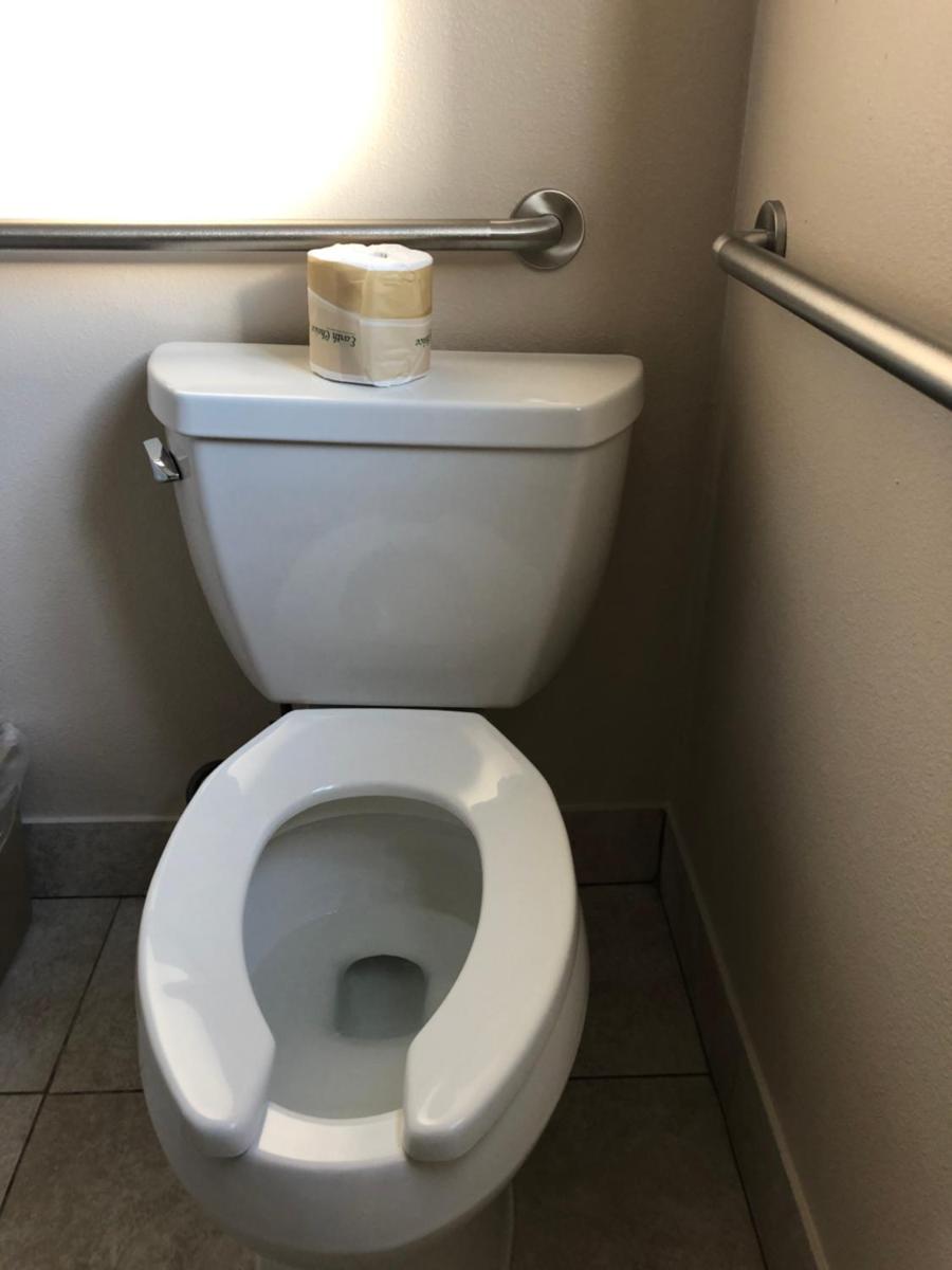American Inn - Housity