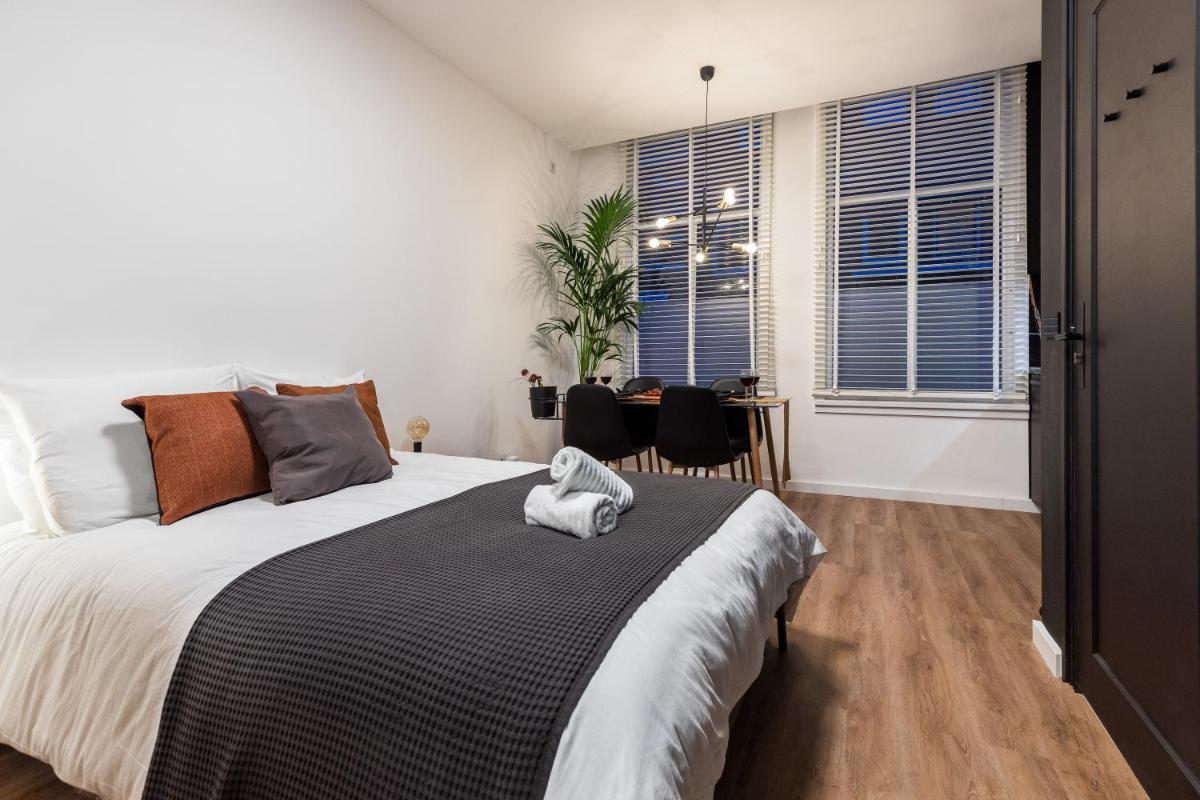 New Pearl of Scheveningen Black Swan beach a Family loft The Hague 180A - Housity