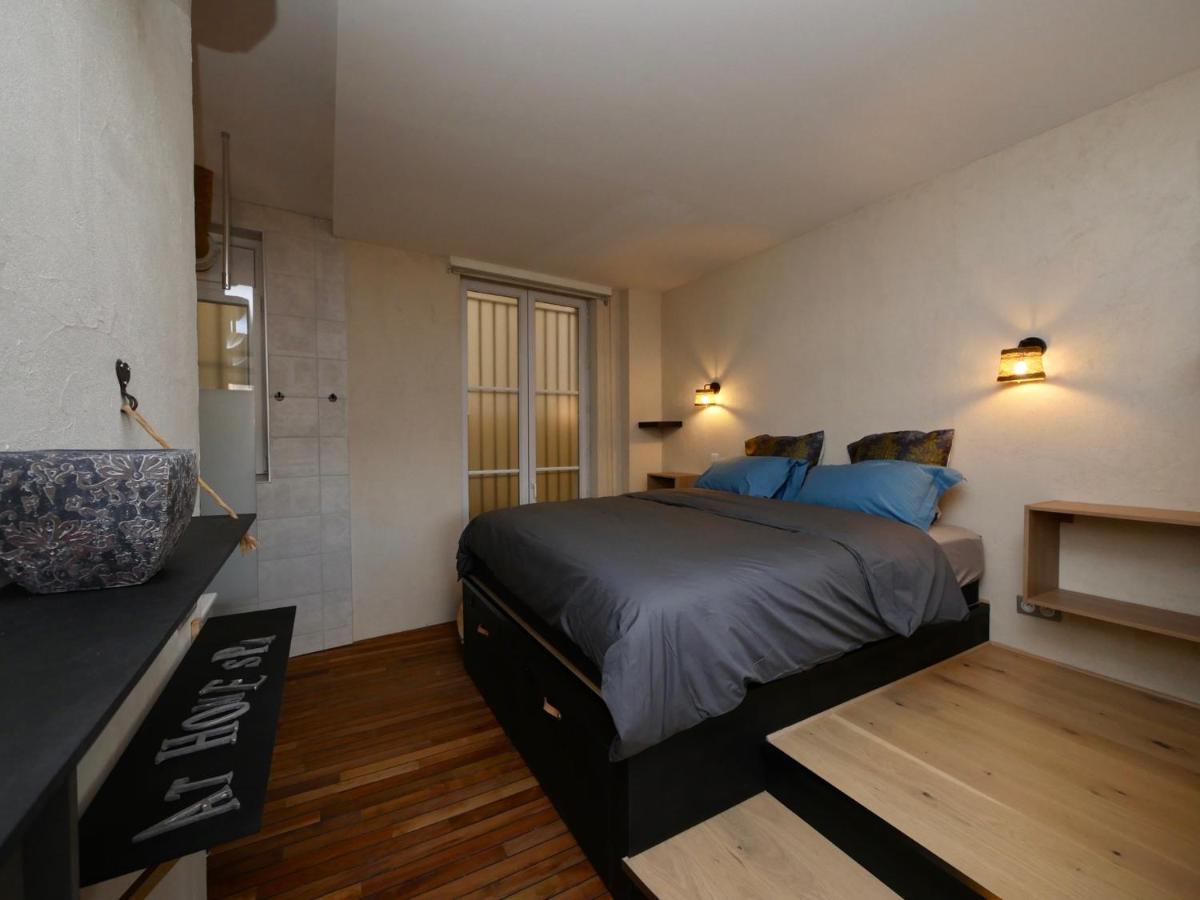 Suitetrails - Appartement spa privatif Grenoble At Home Spa