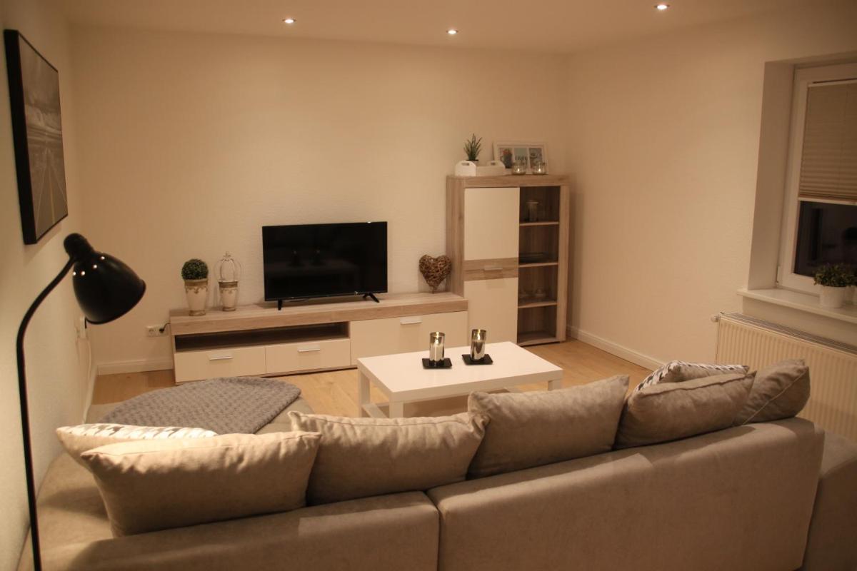 Ferienwohnung Monteurwohnung DeichBrandt - Housity