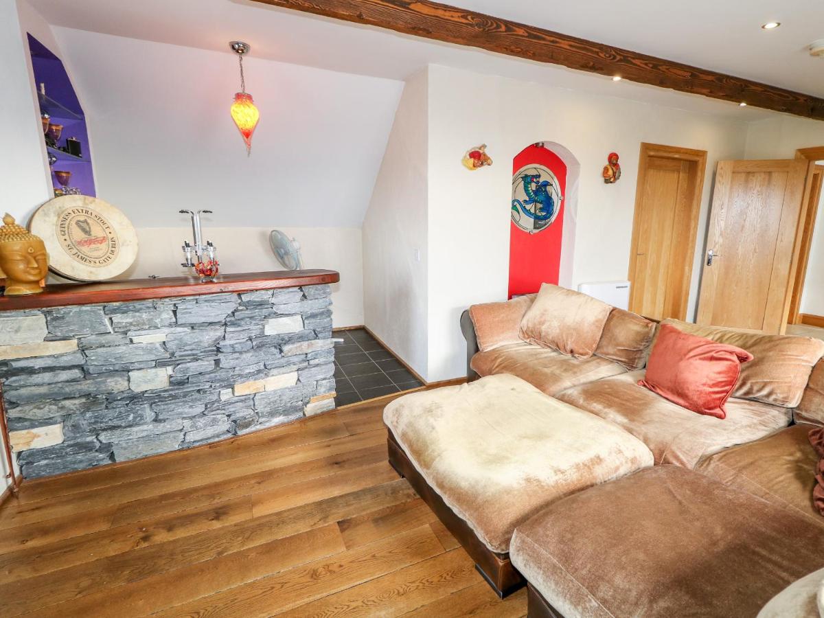 Ocean Sail House - Housity