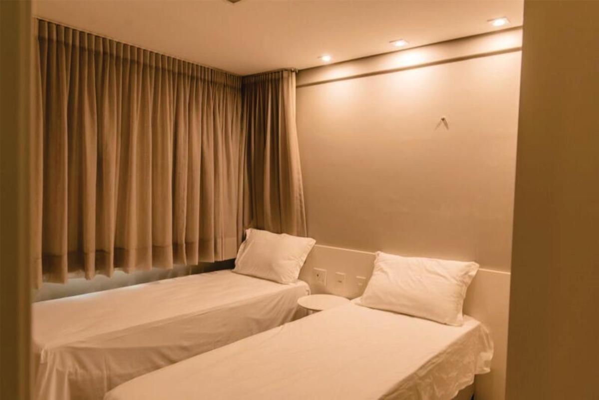 Manhattan Beach Riviera - Housity