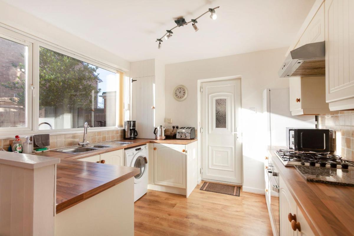 Cedar Place in Southwell - Housity