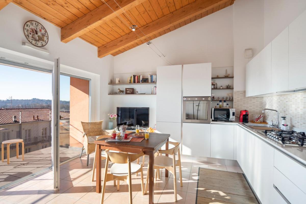 Bright Apartment Como Cavallasca - Housity