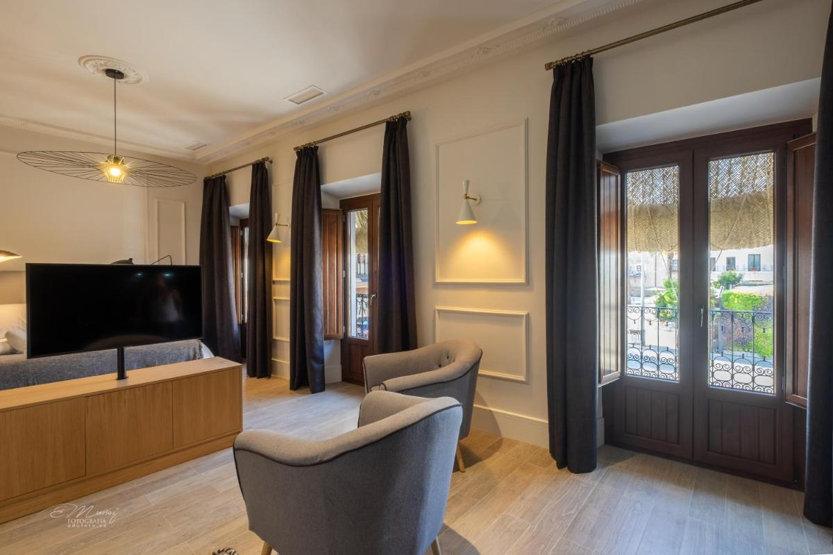 Barbarossa Suites Plaza de España - Housity