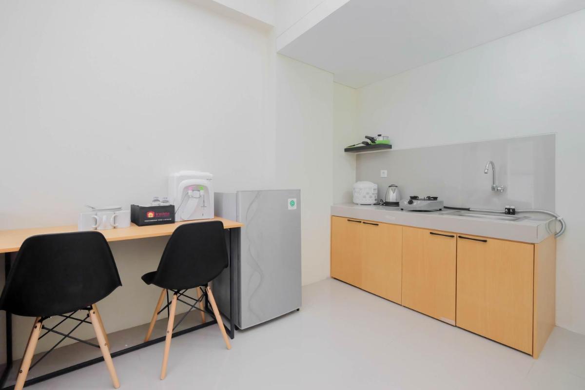 Cozy 2BR Bogorienze Apartment near Nirwana Residence By Travelio - Hizvo