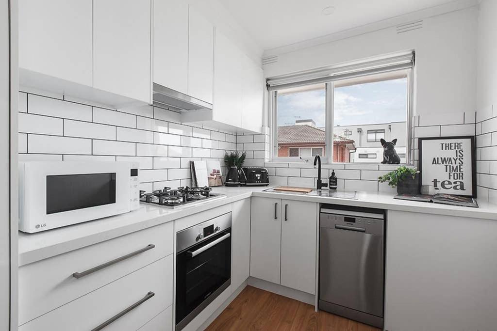 Heart of Ormond Apartment by Ready Set Host - Housity
