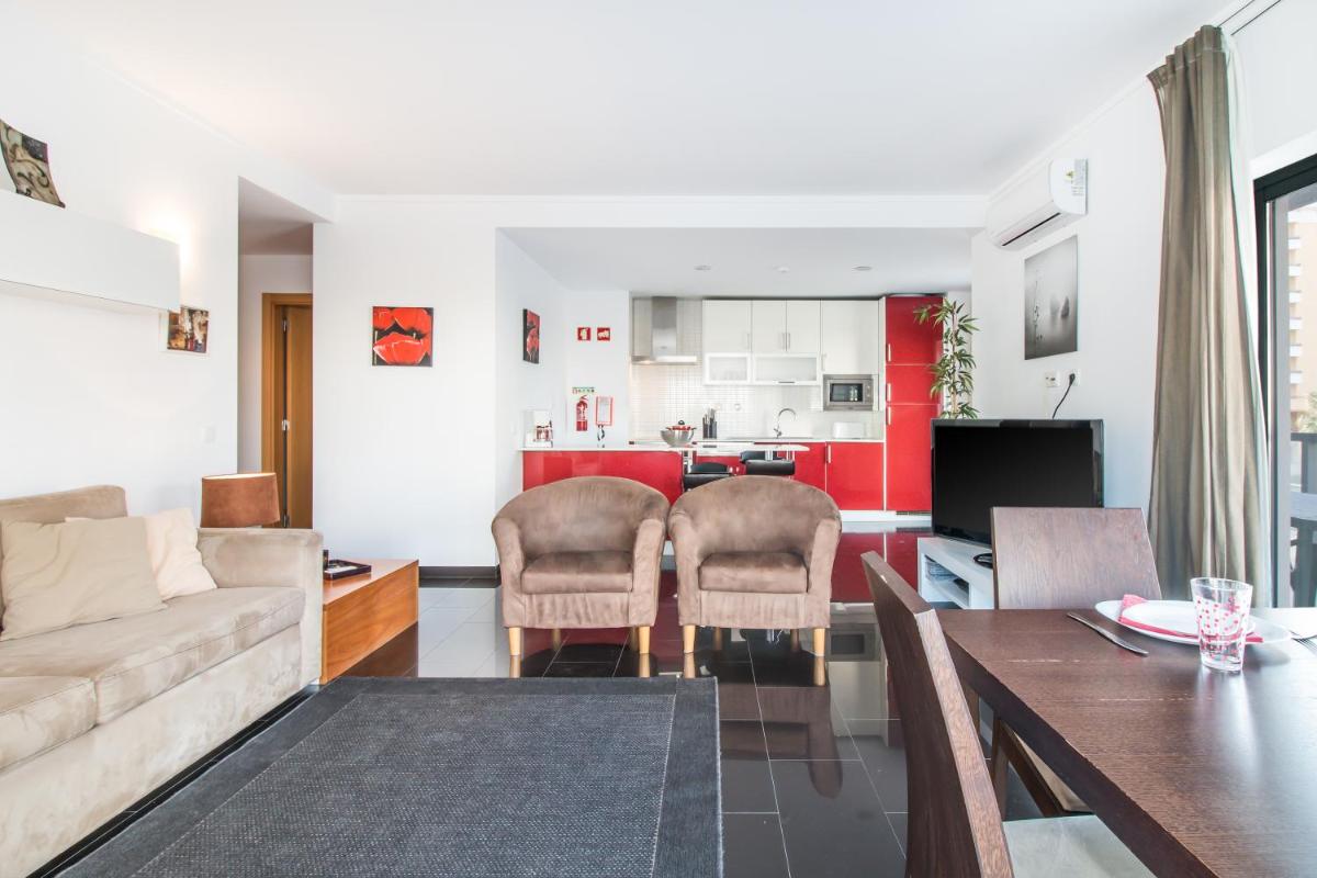 Martin´s House (1E) - Rocha Tower - Hizvo