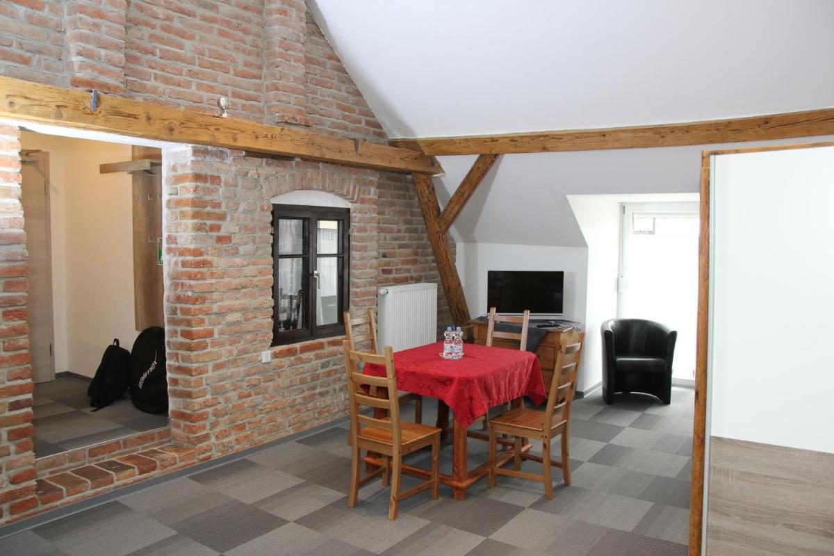 Hotel Am Donaubogen - Housity