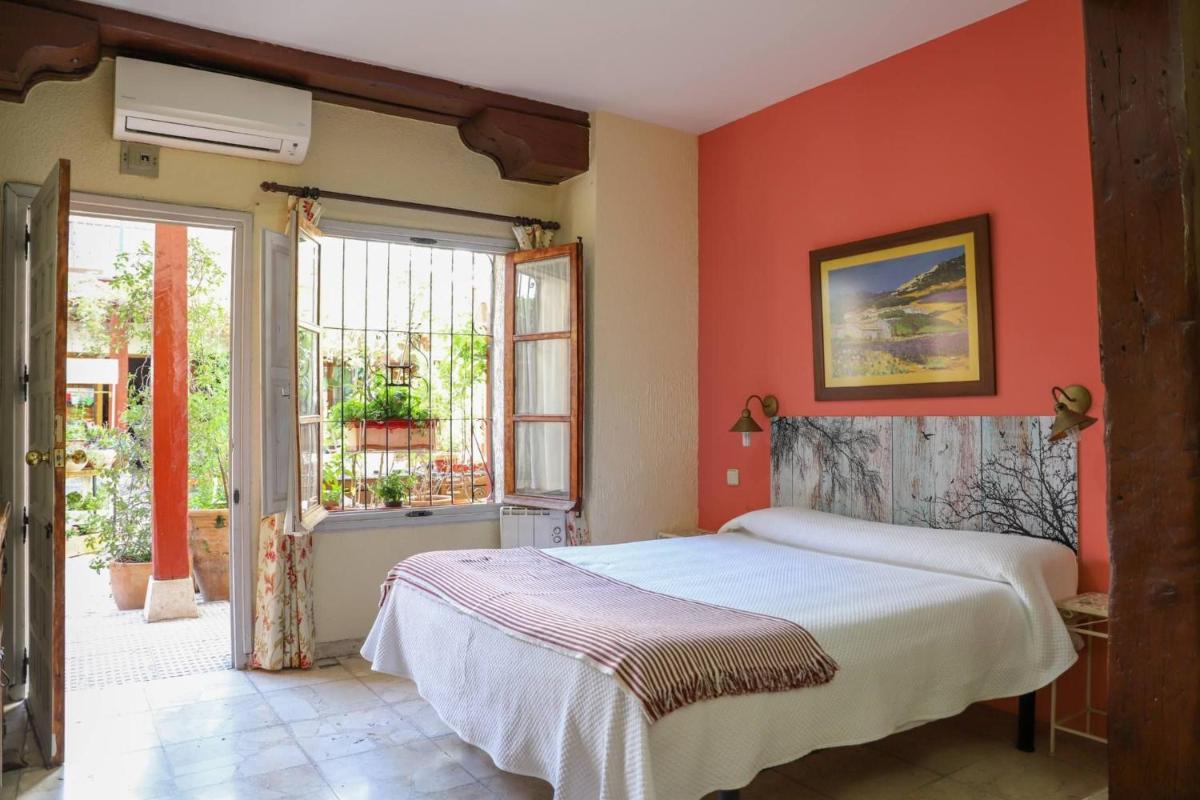 Hostal Castilla - Housity