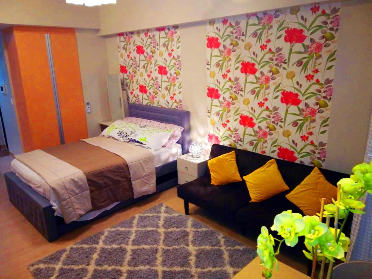 The Owl at Eastwood City - Housity