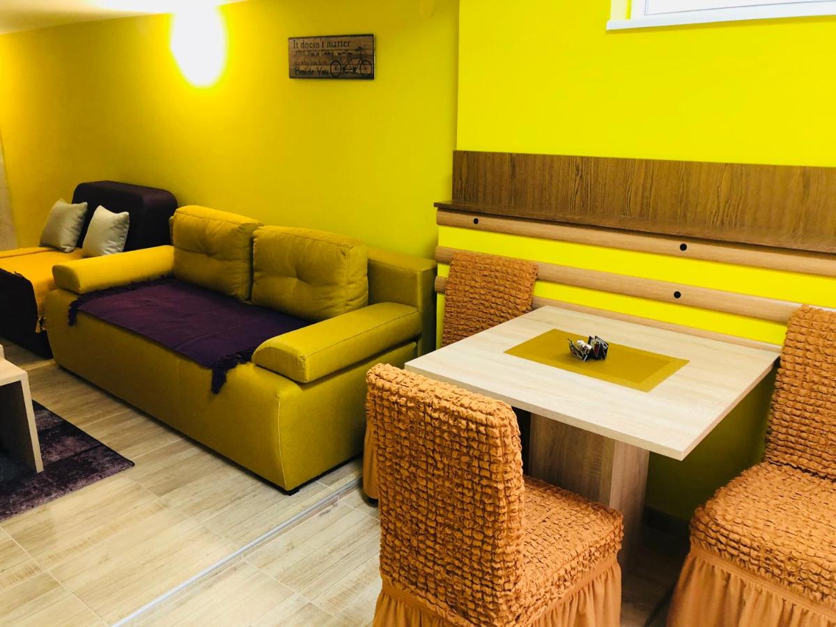 Vila Mistik - Housity