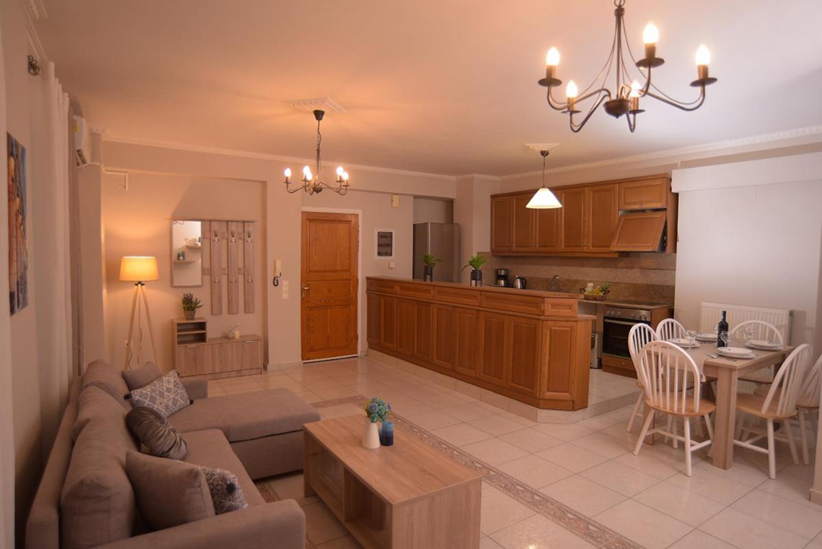 Family Cozy House - Housity