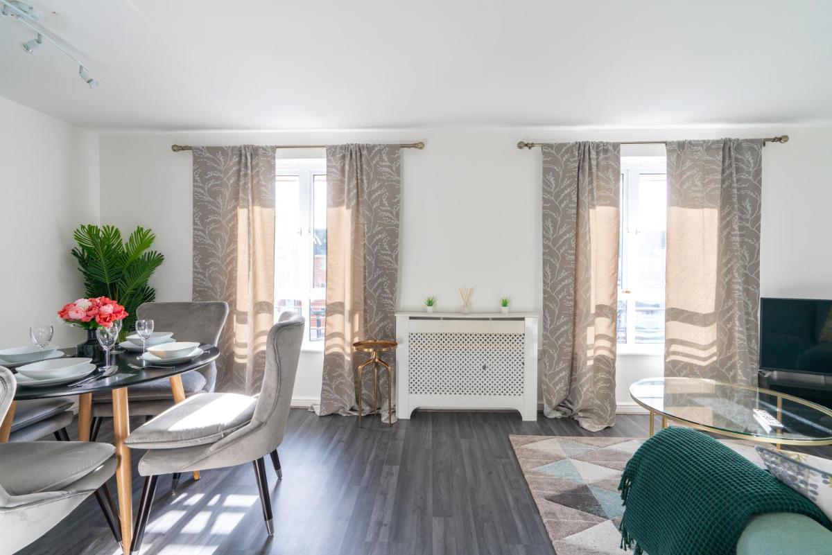 Suites by Rehoboth - Abbey Wood Station - London Zone 4 - Housity