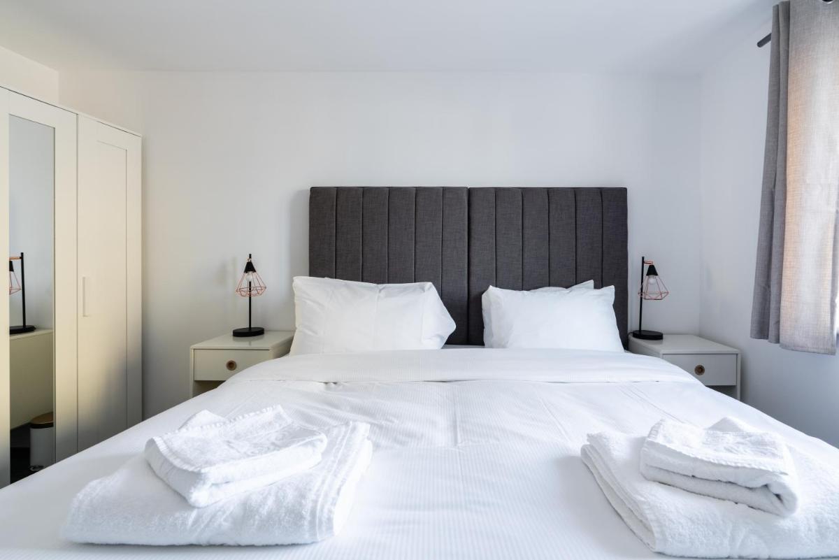 Suites by Rehoboth - Abbey Wood Station - London Zone 4 - Housity