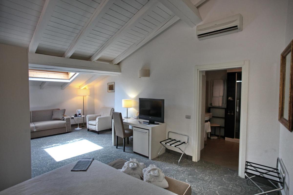 Albergo Accademia - Housity