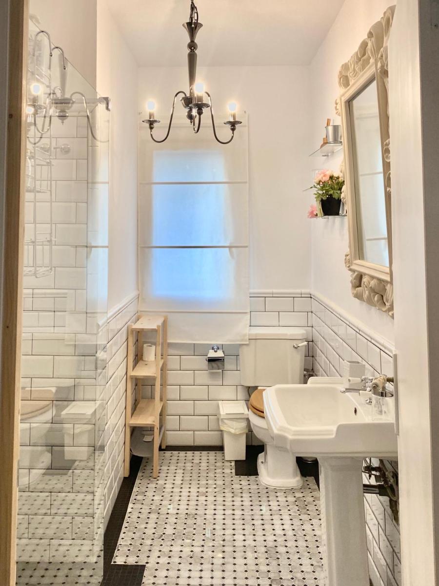 Maison Chic the Basque Bed and Breakfast - Housity