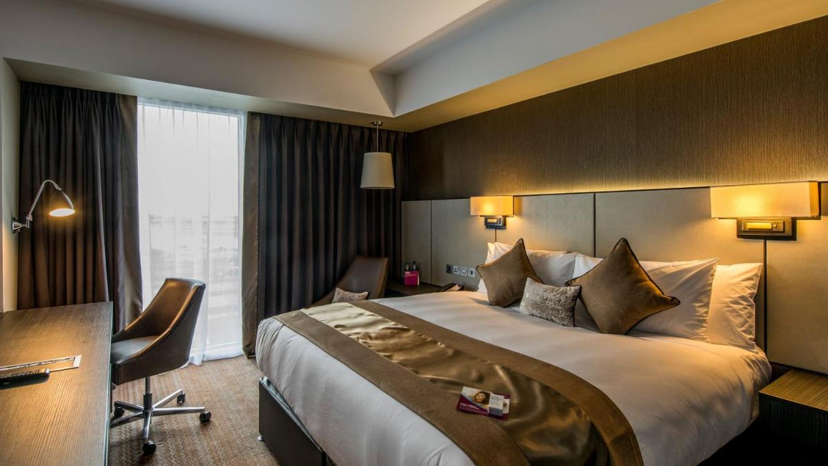 Crowne Plaza Aberdeen Airport, an IHG Hotel - Housity