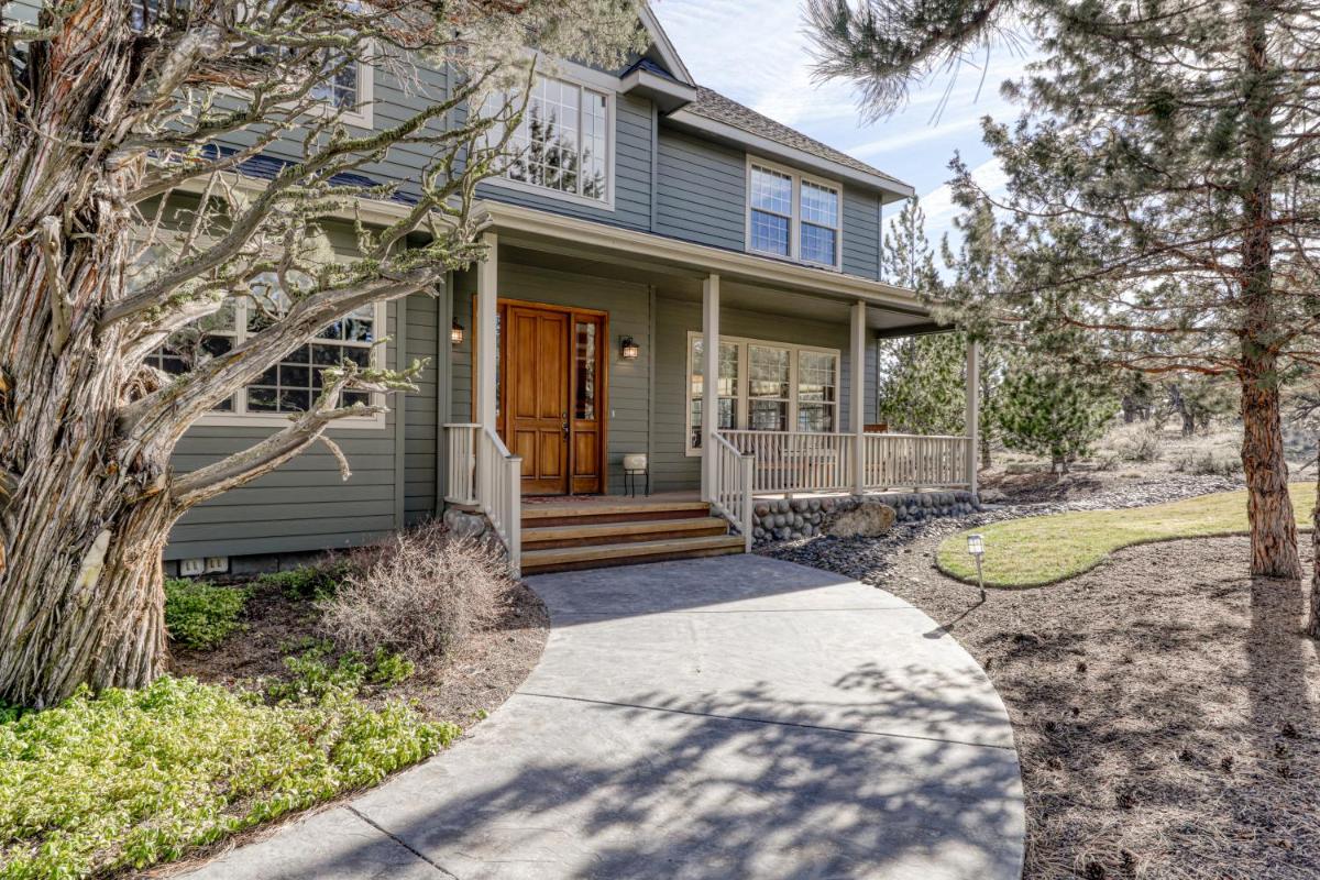 Blackbird Manor - Housity