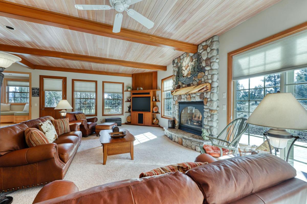 Blackbird Manor - Housity