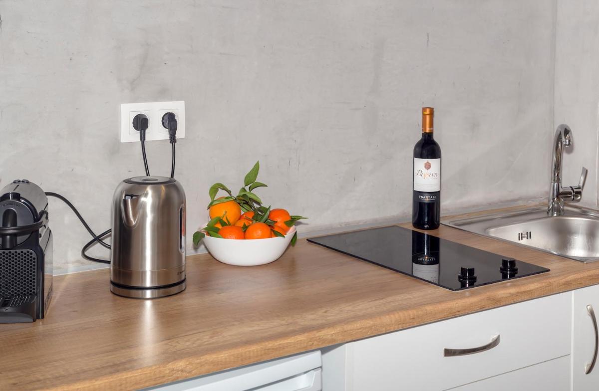 Stylish Loft In Athens VIPGreece - Housity