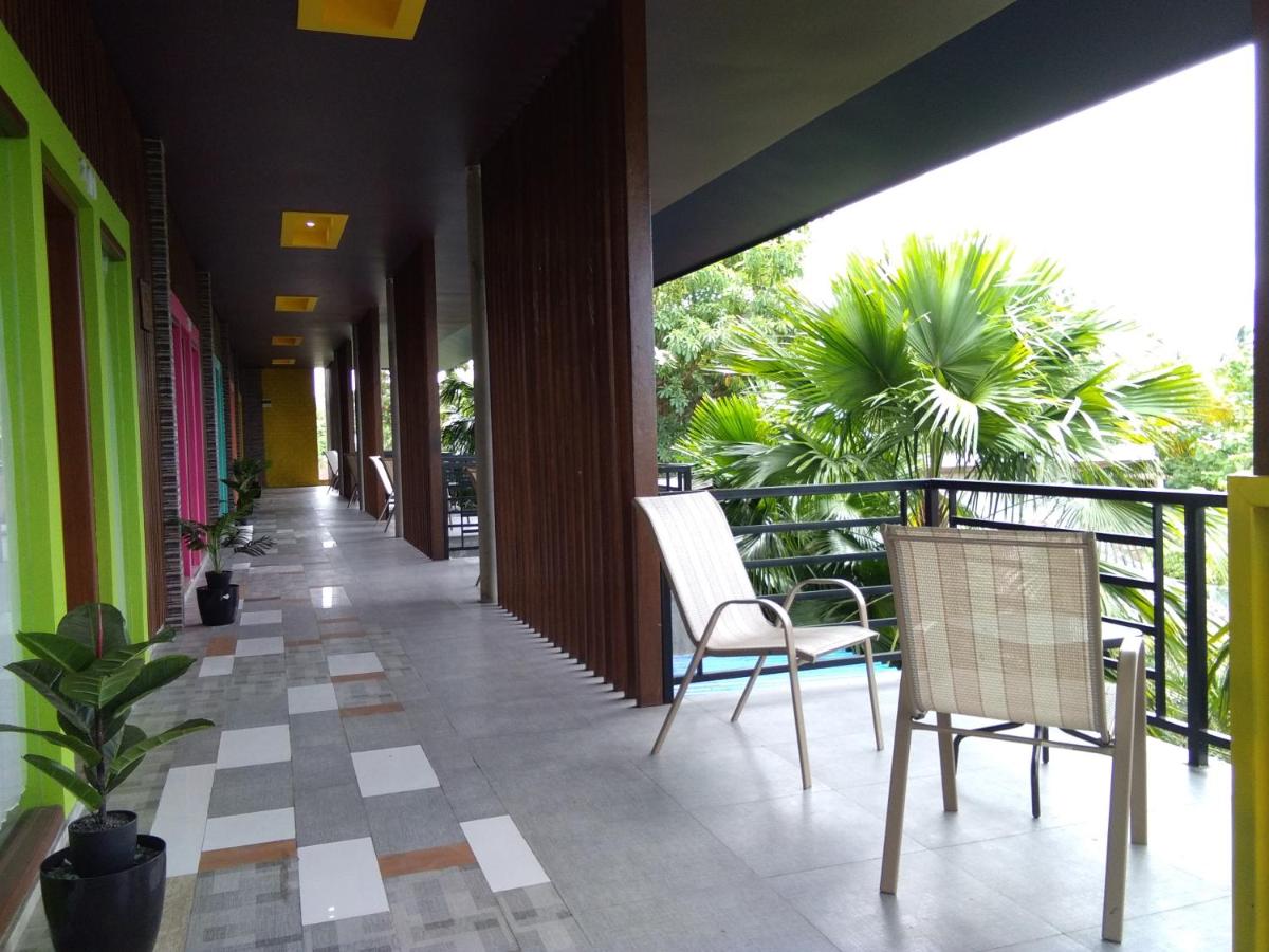 Lawaka Hotel - Housity