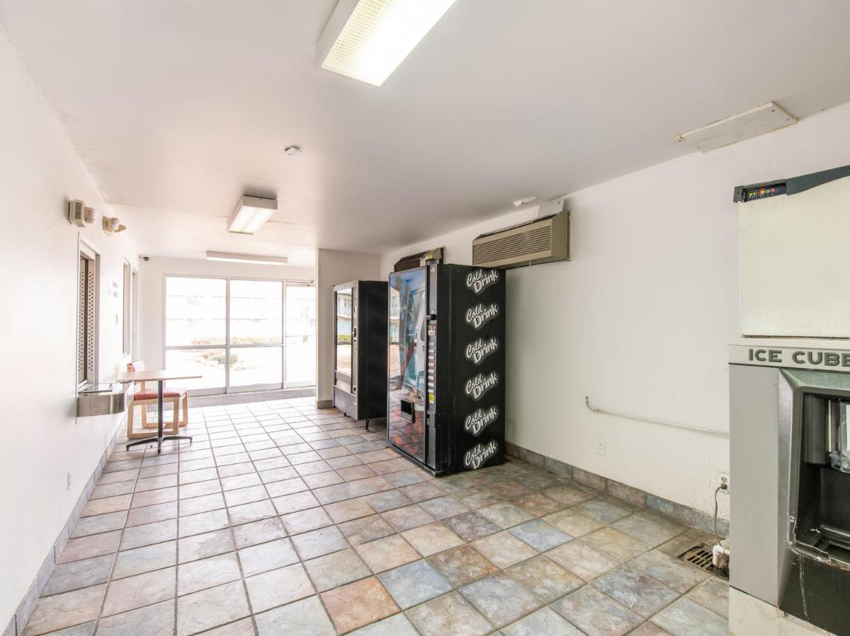Regency Inn Tulsa - Housity